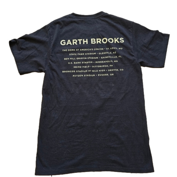 Garth Brooks Stadium Tour Black Graphic T-Shirt Small - Picture 3 of 4